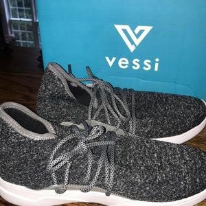 BNWT Vessi Water Proof Knit Sneakers